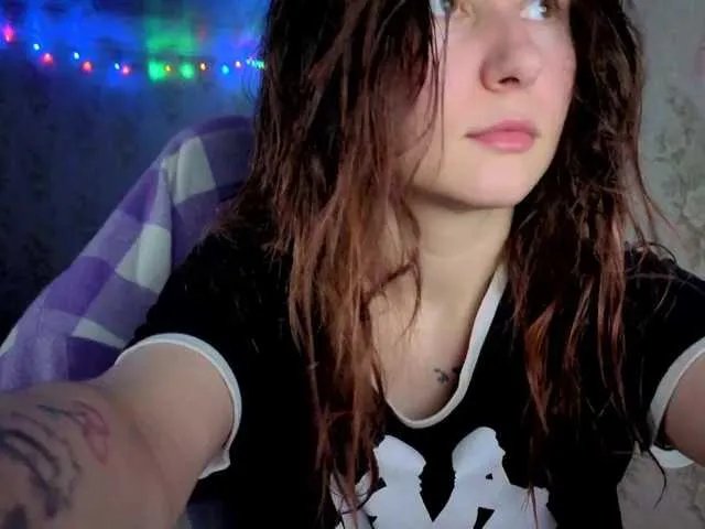 Freechat Alisa21-1 on BongaCams