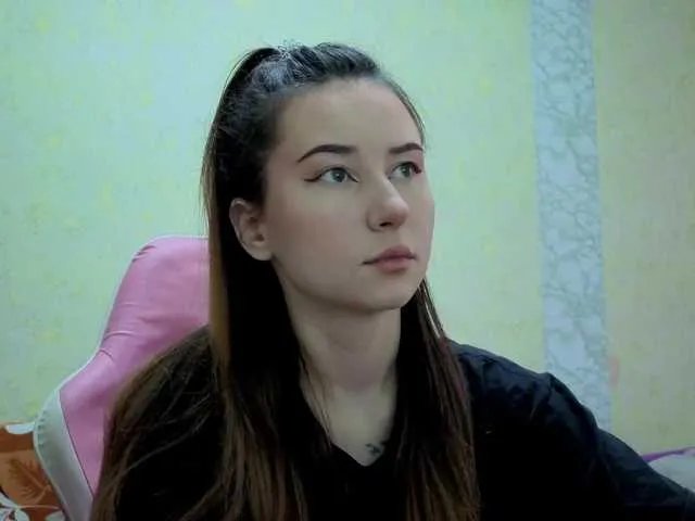 Freechat Alisa21-1 on BongaCams