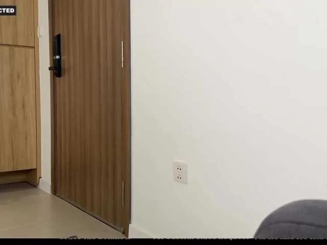 Freechat FlyingDutchmana on BongaCams