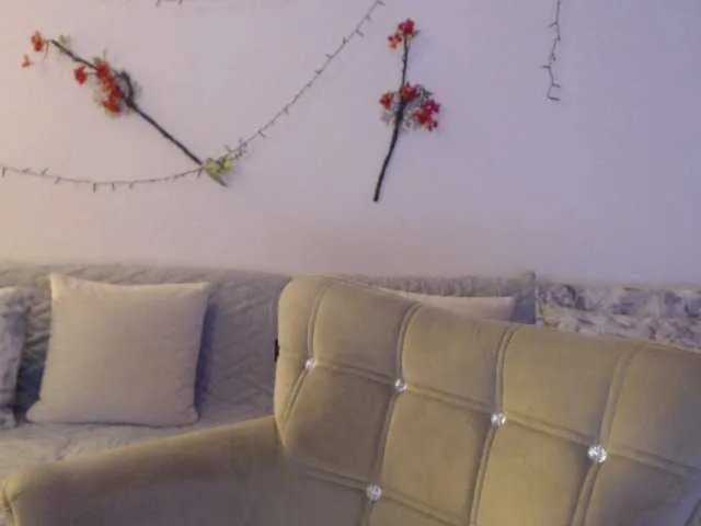 goodSnowQueen on BongaCams 