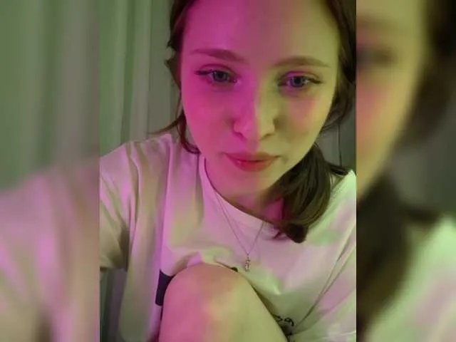 Freechat l1ttle-puppy on BongaCams