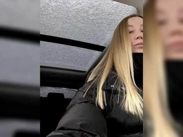 lana-lana03 on BongaCams 