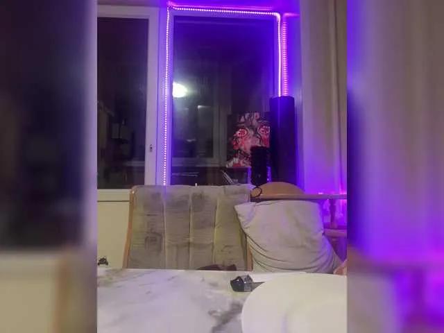 Letti28 on BongaCams 