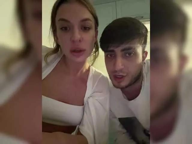 Freechat LisichkinDom on BongaCams