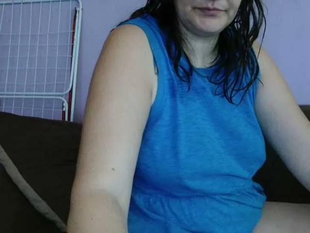 Freechat Luci22 on BongaCams