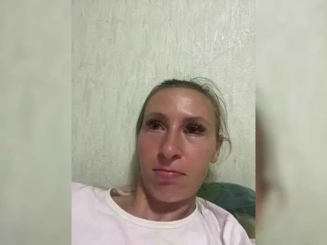 Freechat Saveta on BongaCams