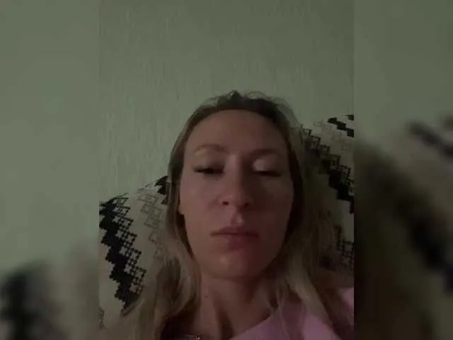 Freechat Saveta on BongaCams