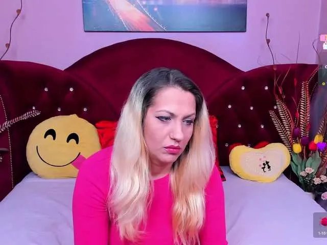 Sensualass77 on BongaCams 