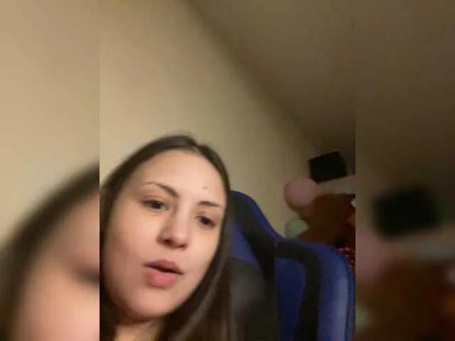 Freechat SilverSaya on BongaCams