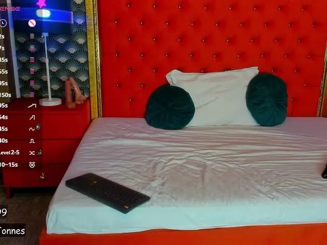 Freechat VallerieJones on BongaCams