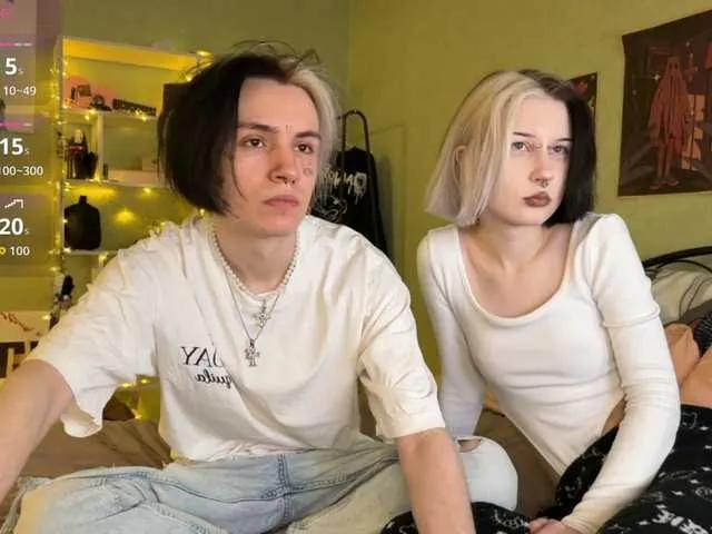 Freechat VeryRareTwins on BongaCams