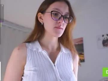 Freechat adeles_vibes on Chaturbate