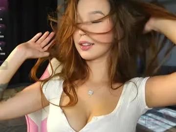 Freechat amilia4u on Chaturbate
