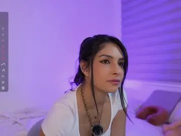 Freechat annieguzman_ on Chaturbate