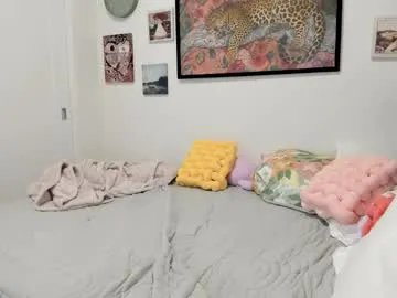 Freechat ariah_is_blonde on Chaturbate