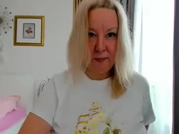 blonde_angel20