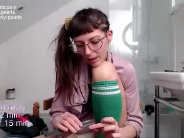 Freechat carlypearls on Chaturbate