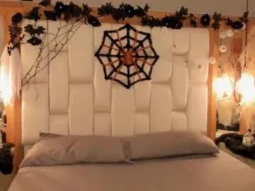 Freechat daphne_and_roger on Chaturbate