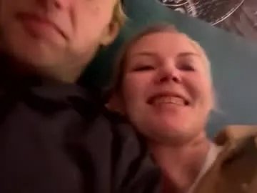 Freechat dickeddownsouth on Chaturbate