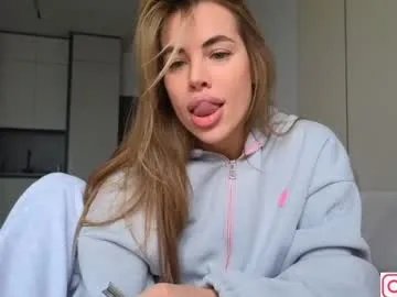 Freechat diffgirls on Chaturbate