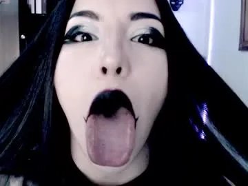 emearld_black on Chaturbate 