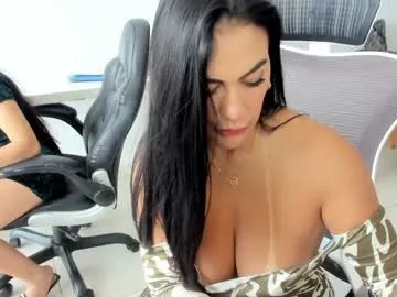 Freechat emillybrowm on Chaturbate