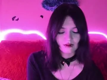 emmadarkk on Chaturbate 