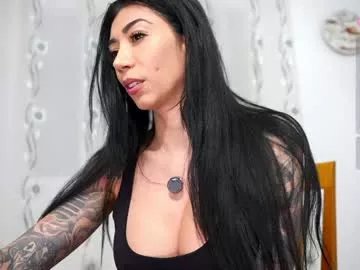 evelyne92 on Chaturbate 