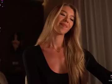 Freechat heyhorny_cb on Chaturbate