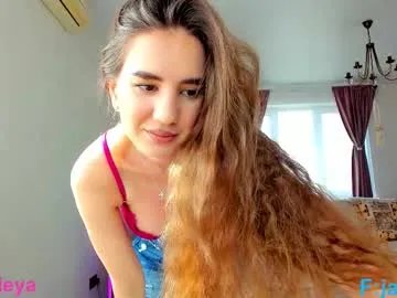 Freechat im_jasmine on Chaturbate