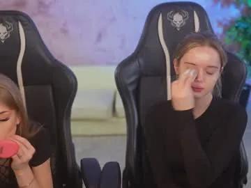 Freechat kira0541 on Chaturbate