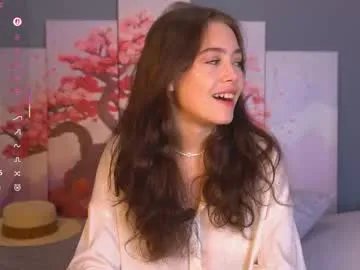 Away kissiekat on Chaturbate