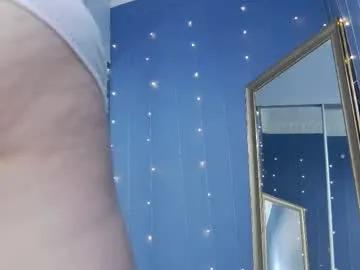 Away kriskras__ on Chaturbate