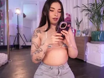 Freechat lau__1 on Chaturbate