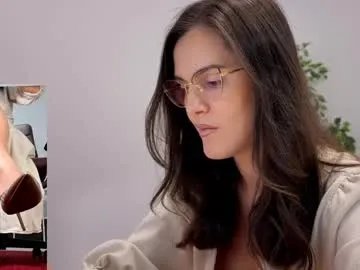 Freechat legswattitude on Chaturbate