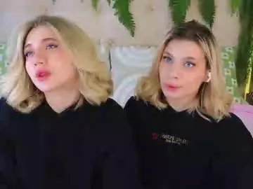 Freechat pinkadele on Chaturbate