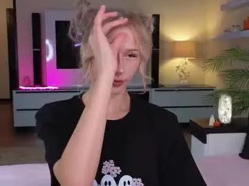 yononeey on Chaturbate 